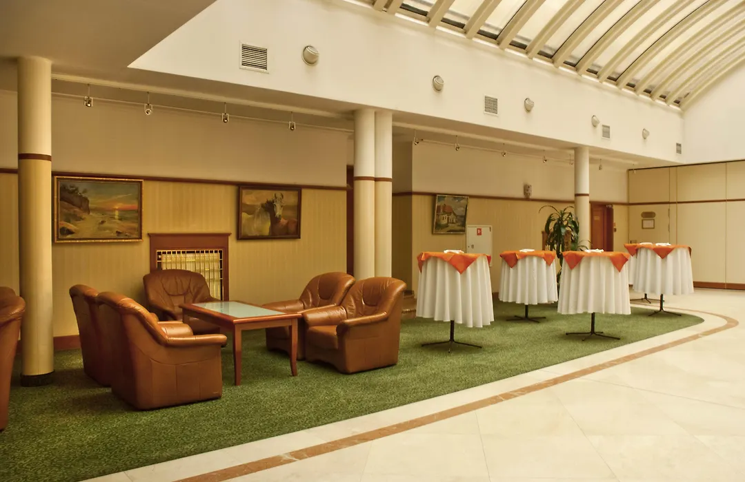 Hotel Hetman-1